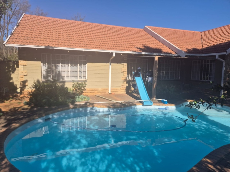 4 Bedroom Property for Sale in Fichardt Park Free State